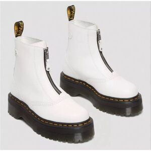 Doc Martens White Jetta Boots Dr. Martens, Women’s Size 7 NIB NEW Sendal